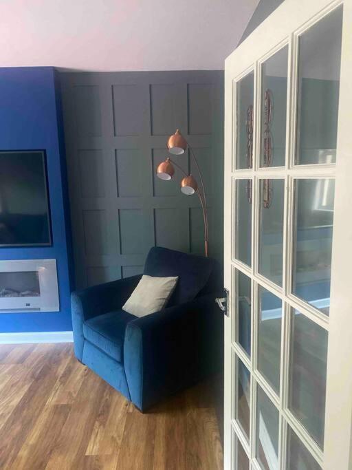 Lovely 2 Bedroom With Private Garden EDI Kültér fotó